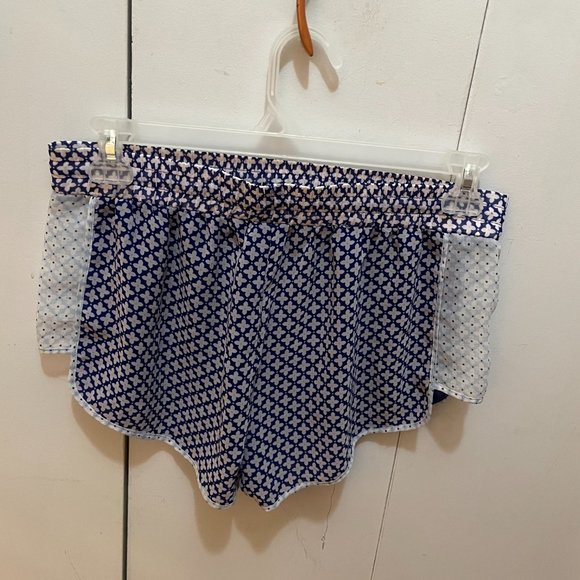 Cute Cover Up Shorts - Picture 2 of 2